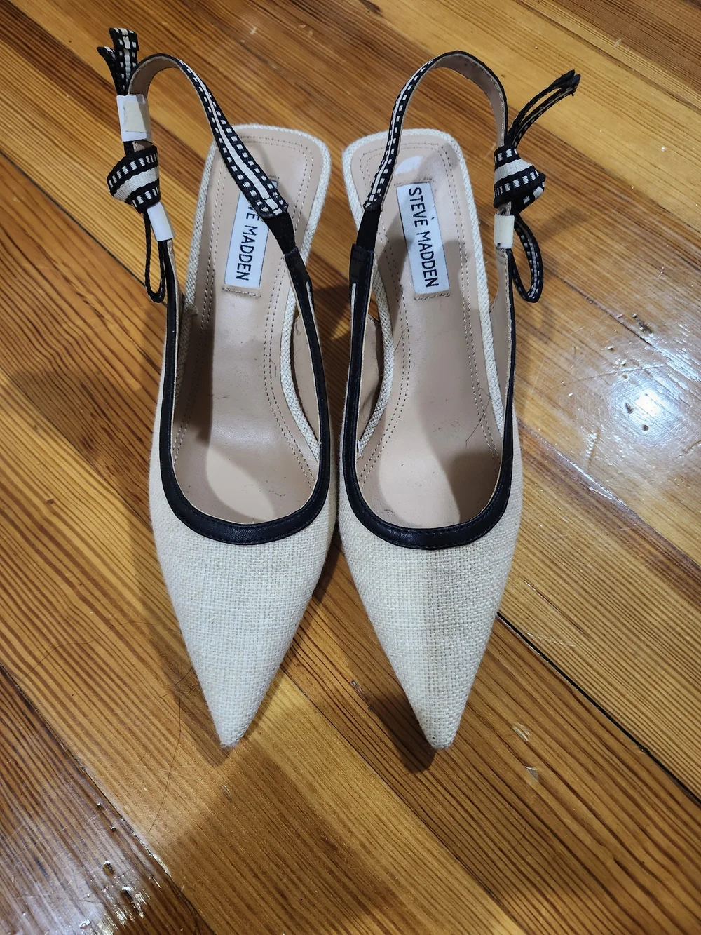 Steve Madden Cream Pointed Slingback Pumps with Black Trim